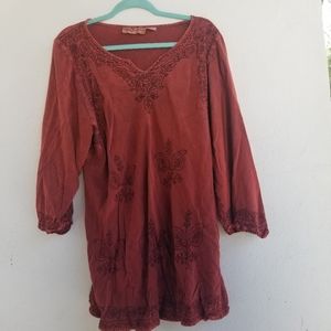 Red embroidered tunic top 2X